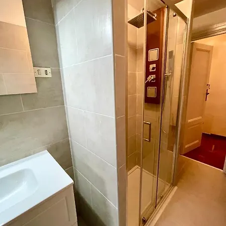 Parisa House Apartman Róma
