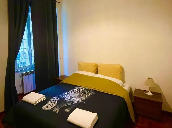 Parisa House Řím