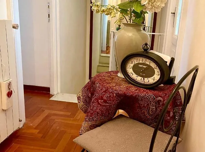 아파트 Parisa House *