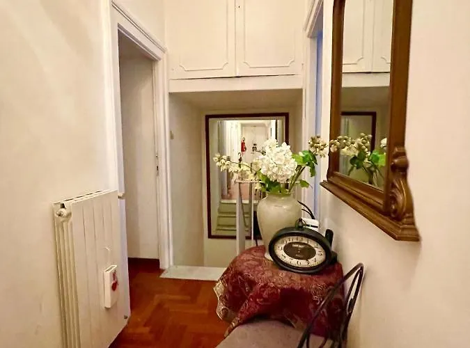 Parisa House 아파트 로마