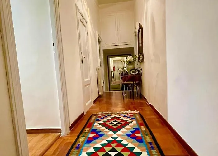 Parisa House * 로마